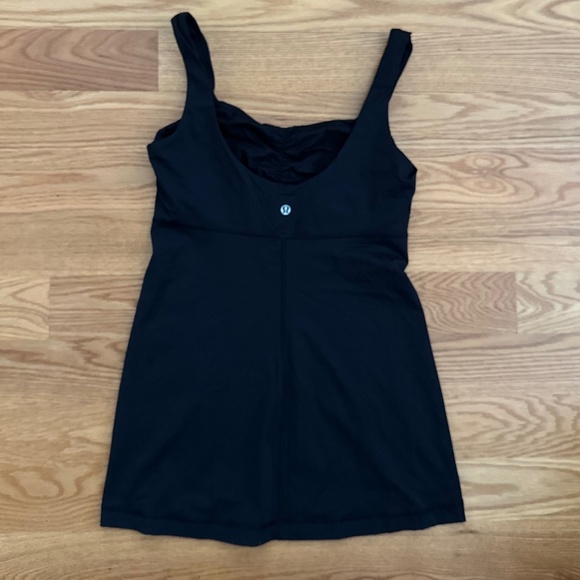 Lululemon NWOT Aria Tank II Black (8) - Picture 11 of 16